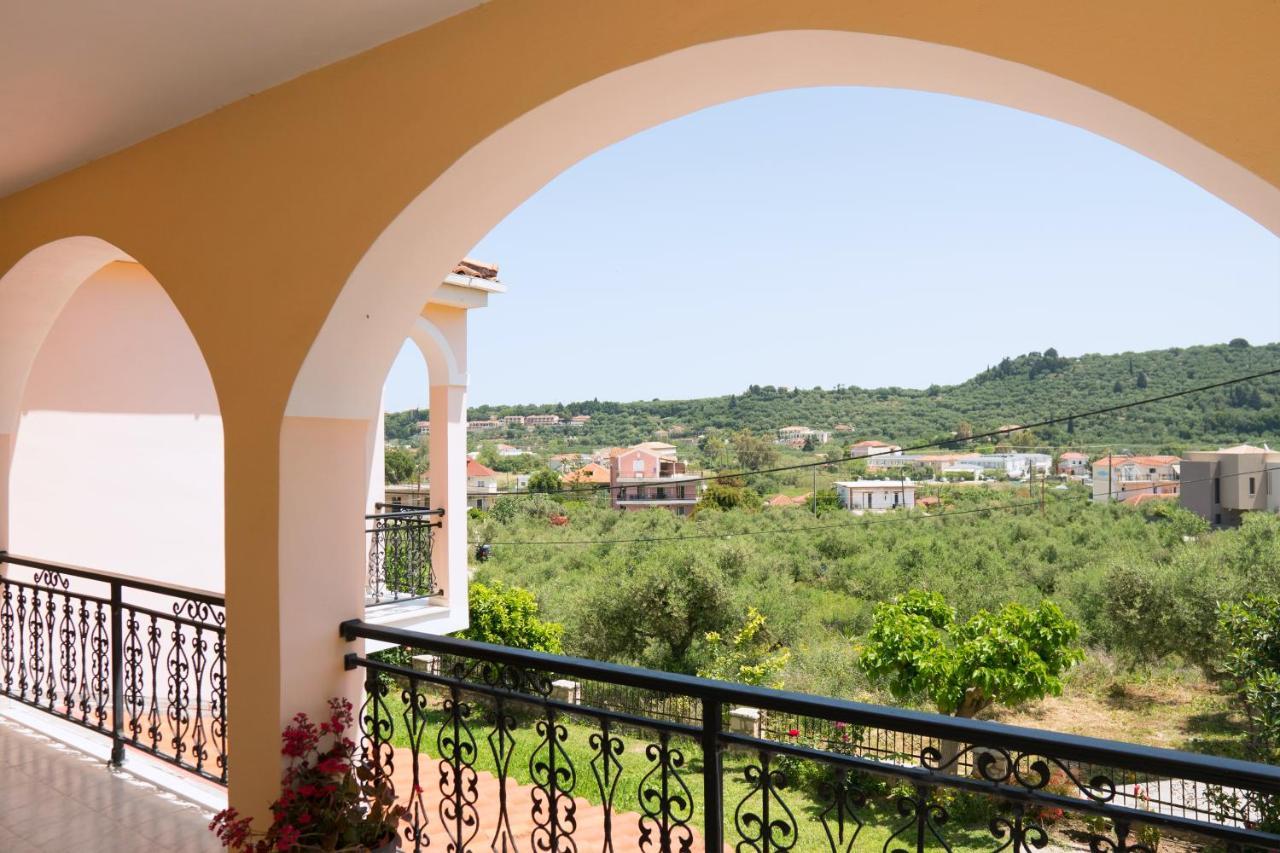 Raptis Guest House Tsilivi  Buitenkant foto